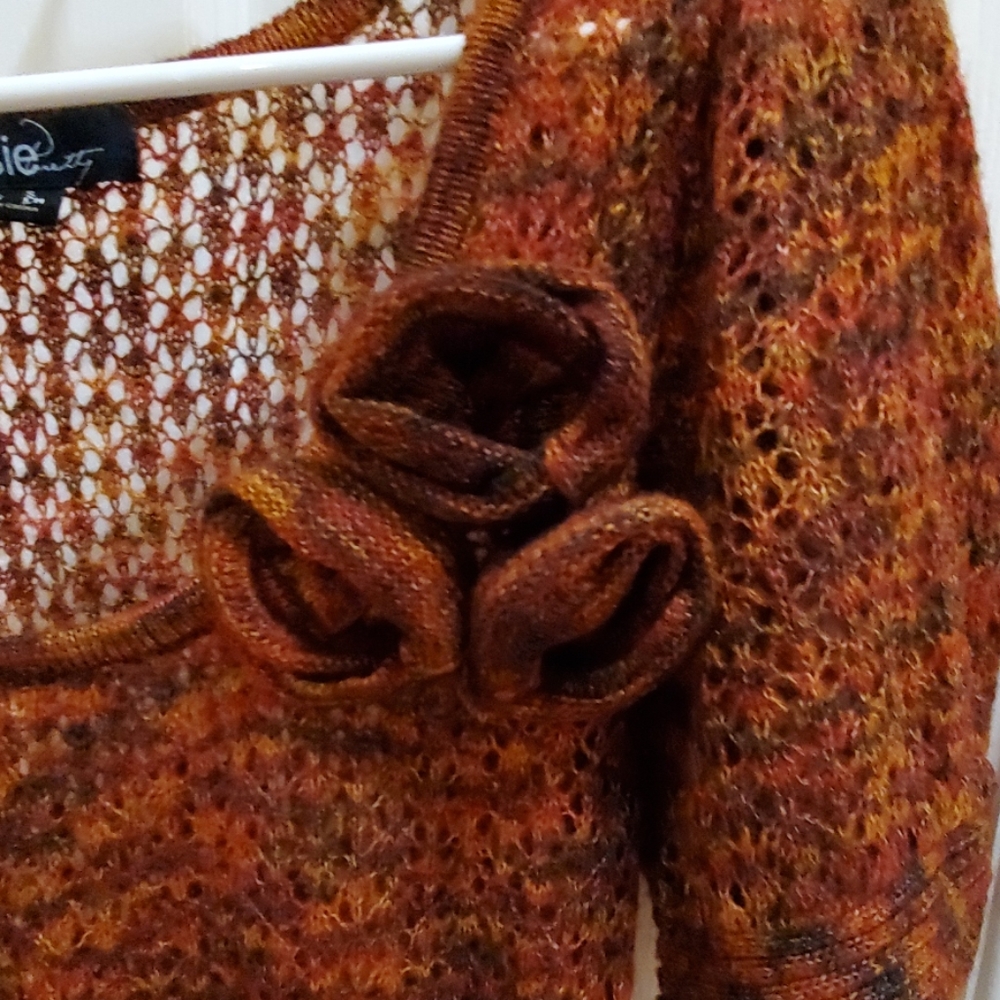sweater - Picture 3 of 3